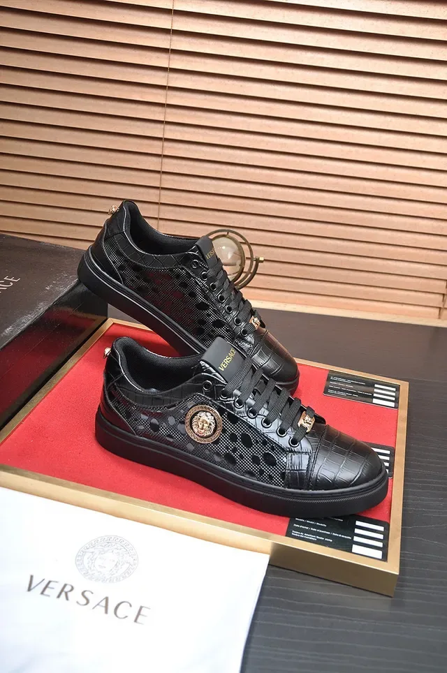 Versace Chain Reaction Black Croc-Embossed Medusa Lifestyle Sneakers 5