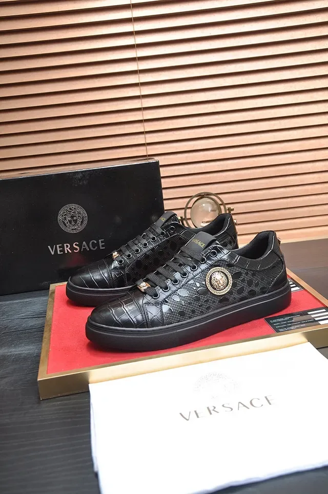 Versace Chain Reaction Black Croc-Embossed Medusa Lifestyle Sneakers 7