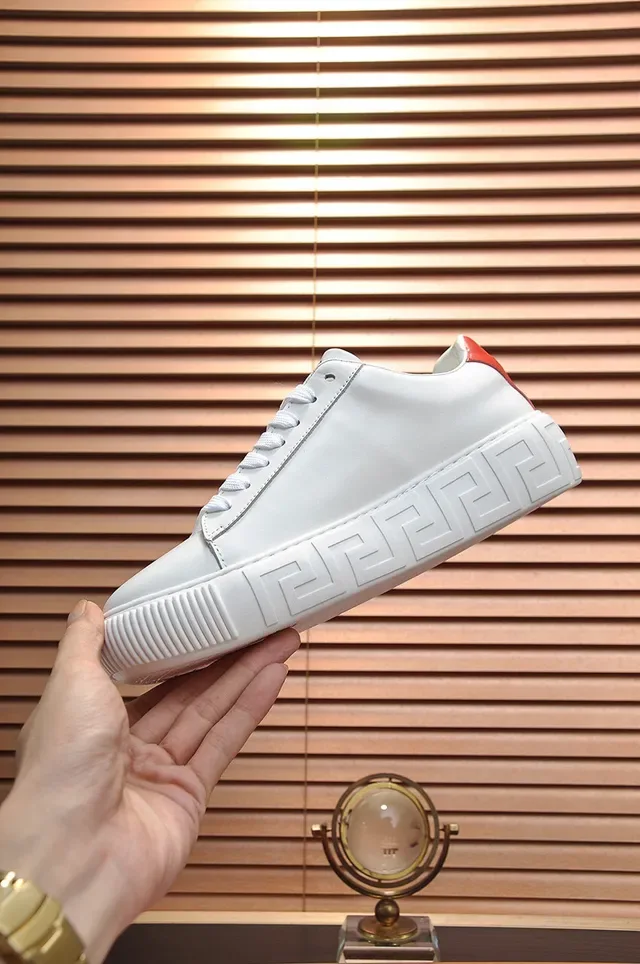 Versace Chain Reaction White and Red Medusa Logo Lifestyle Sneakers 6