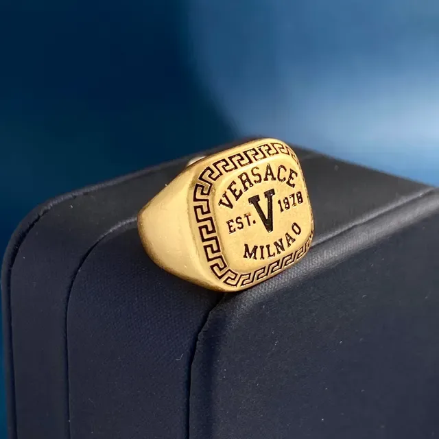 Versace Gold Signet-Style Engraved Greca Border Ring 7