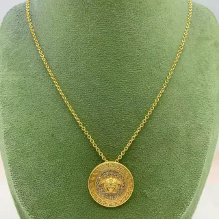 Versace स्वर्ण रजत वृत्तीय मेडैलियन पावे क्रिस्टल सजावट हार