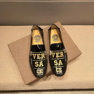 Versace Logo काला सोना पैटेंट लेदर लूफर
