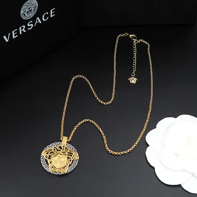 قلادة Versace Medusa ذهب فضة رأس مفتوح إطار مفتاح يوناني 2