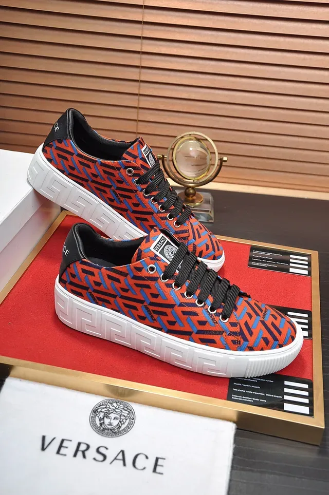 Versace Odissea حذاء رياضي أسلوب حياة مطبوع هندسي 5
