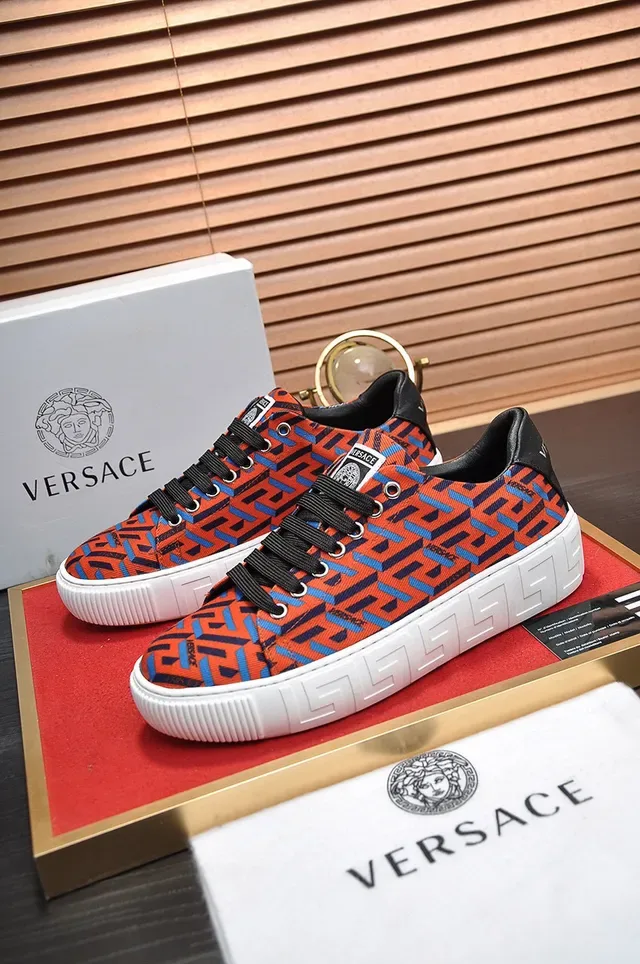 Versace Odissea حذاء رياضي أسلوب حياة مطبوع هندسي 7