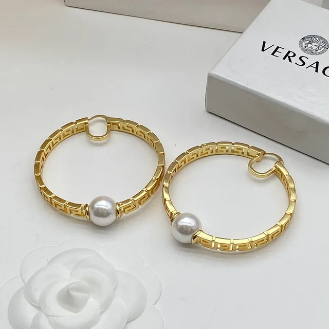 Versace Odissea Dourado Grego Chave Pérola Brincos Argola 4
