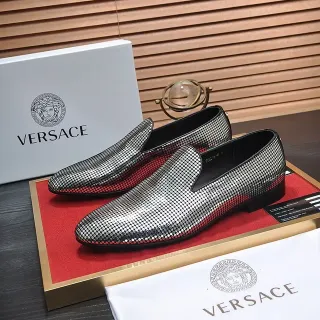 Versace Argent Rouge Métallique Maille Supérieure Mocassin Construction Slip-On