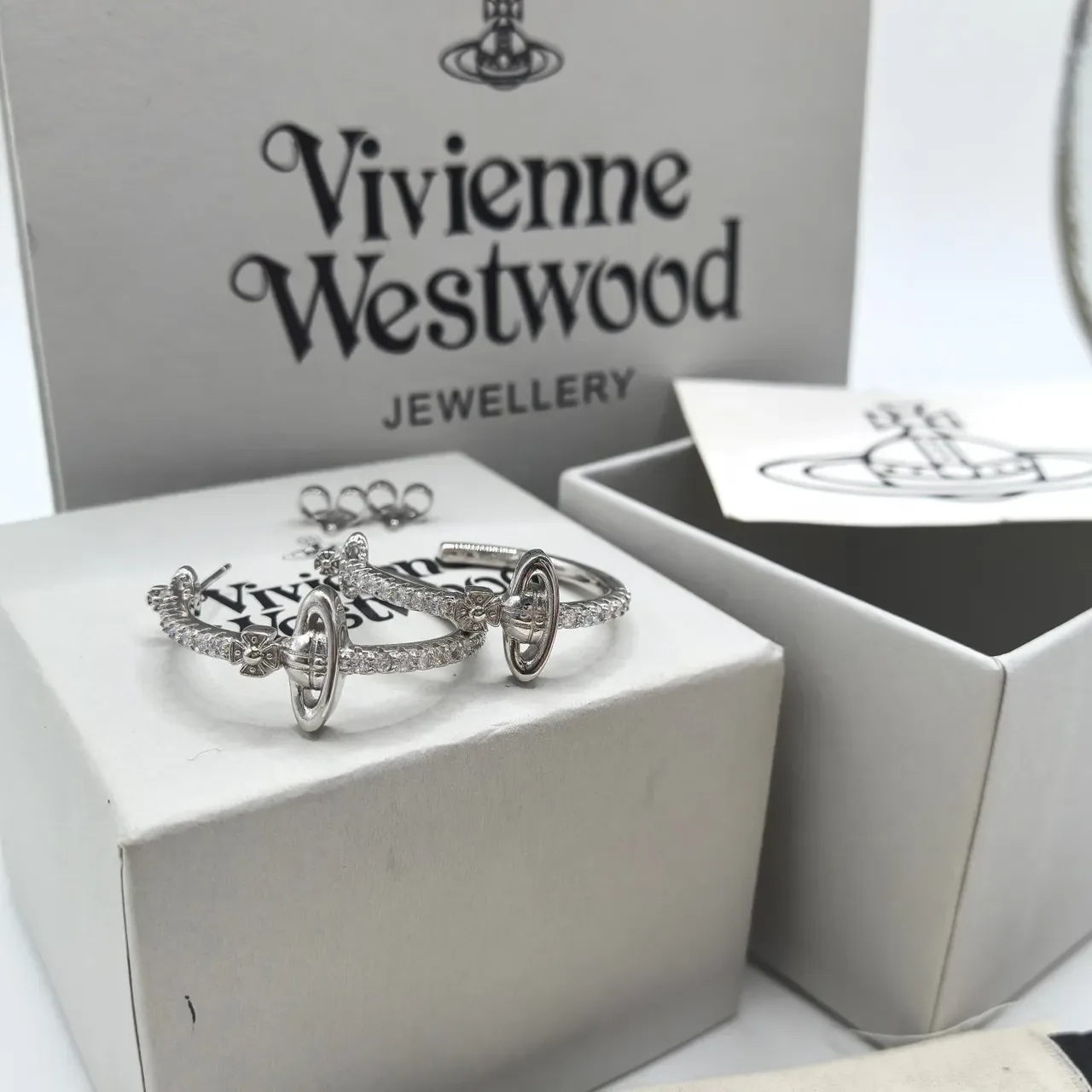 Vivienne Westwood Orb Gold Silver Motif Pavé-Set Stones Earrings 8