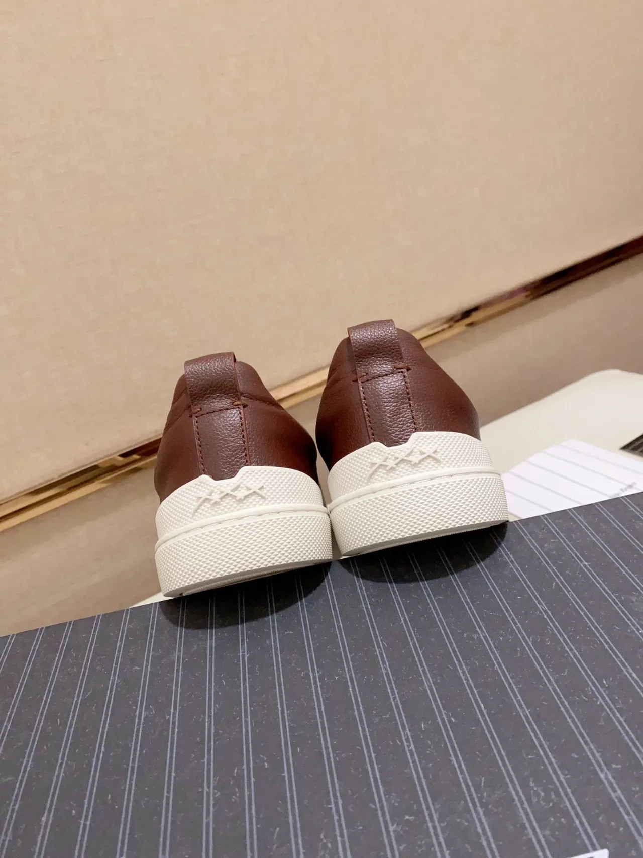 Zegna Tênis Slip-On Lifestyle de Couro e Camurça de Duas Cores 3