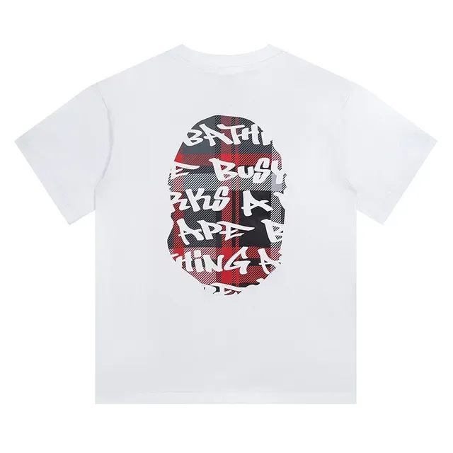 A Bathing Ape एप हेड ग्राफिक काली टी-शर्ट 17