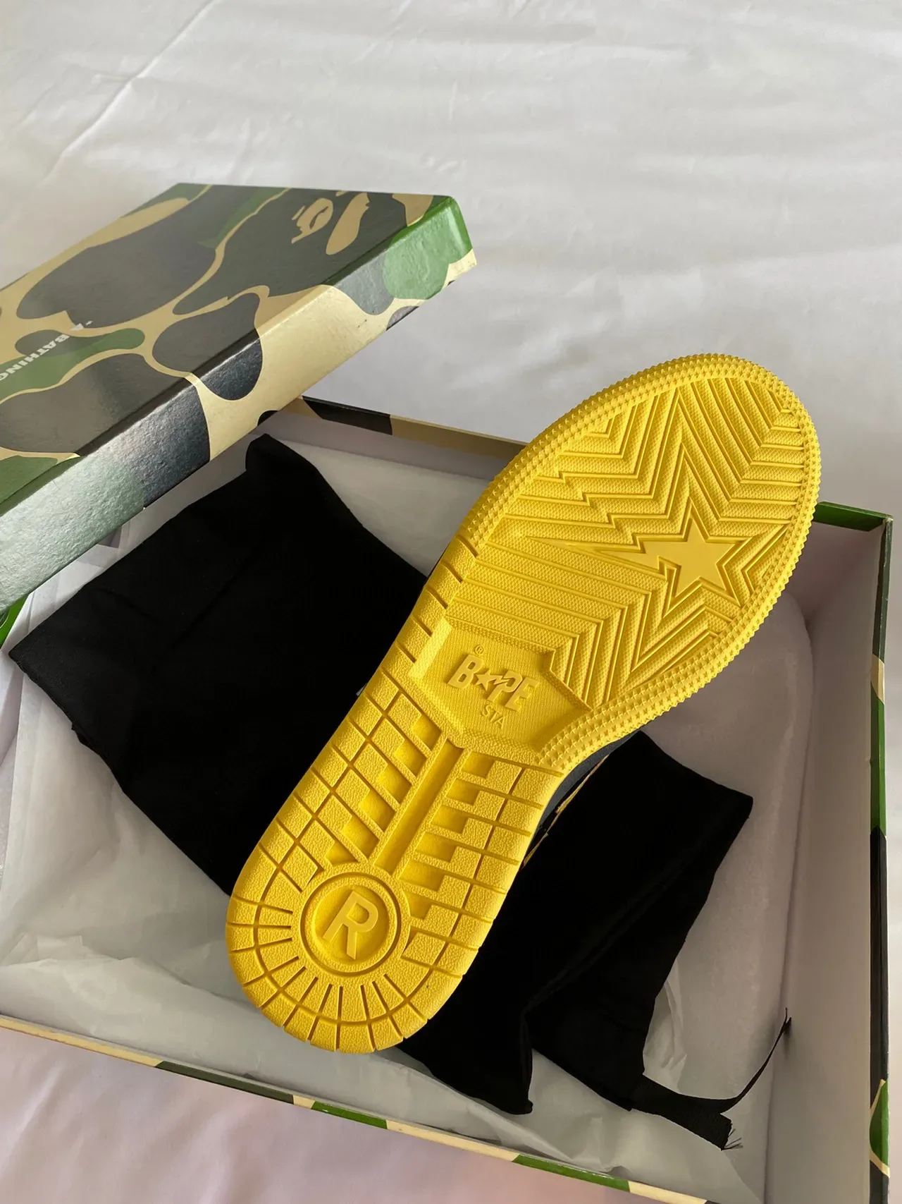 A Bathing Ape Chaussures de Skateboard Noir et Jaune Logo Étoile 3