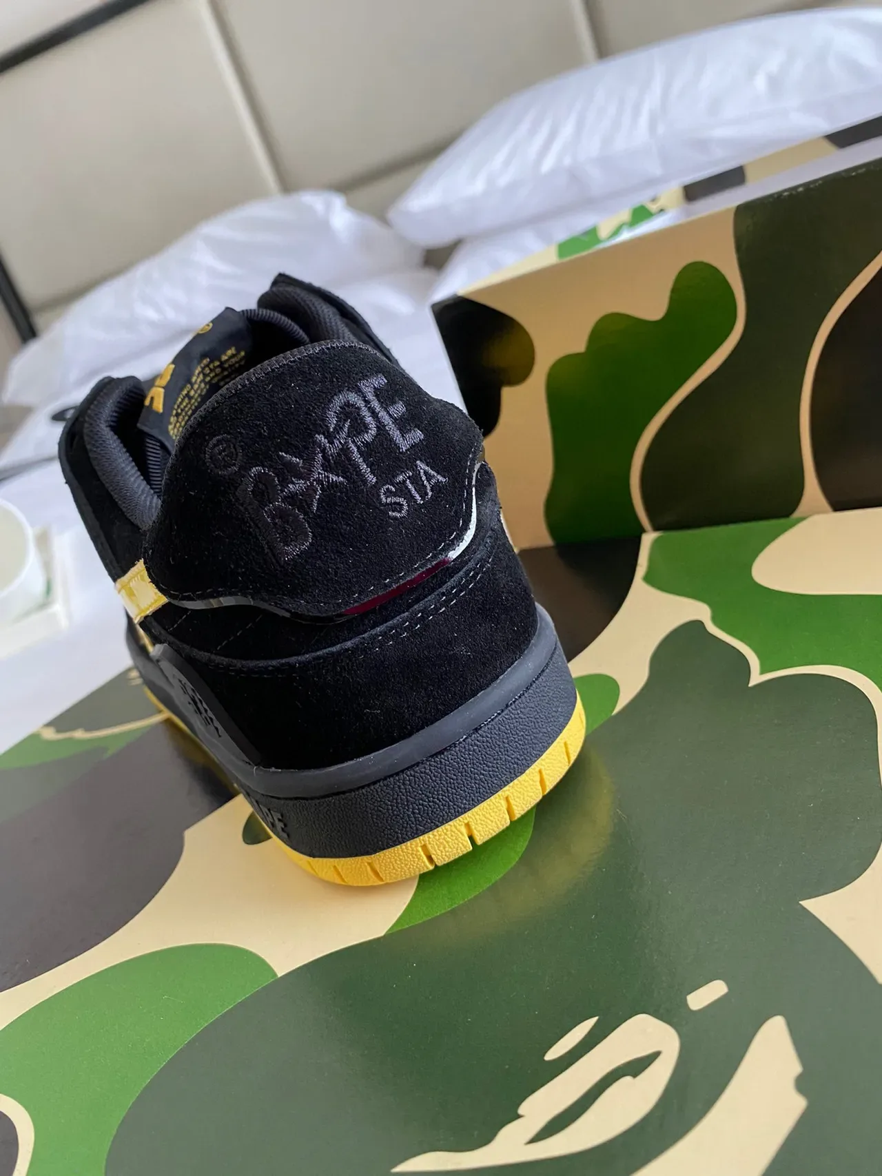 A Bathing Ape Chaussures de Skateboard Noir et Jaune Logo Étoile 4