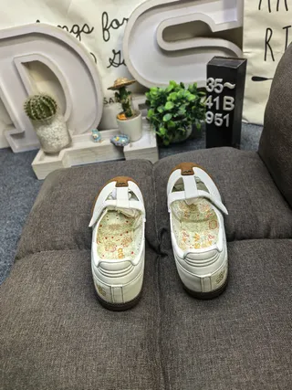 Adidas Beige Brown Laceless T-Strap Perforated Vamp Lifestyle Sneakers 8