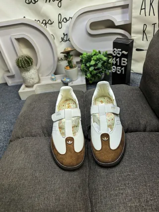Adidas Beige Brown Laceless T-Strap Perforated Vamp Lifestyle Sneakers 10