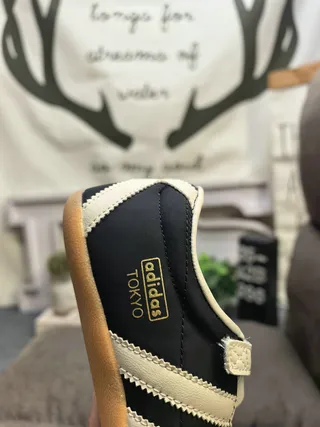 Adidas Beige Gold Laceless Velcro Strap Lifestyle Sneakers 3