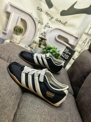 Adidas Beige Gold Laceless Velcro Strap Lifestyle Sneakers 7