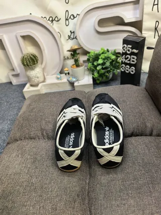 Adidas Beige Gold Laceless Velcro Strap Lifestyle Sneakers 8