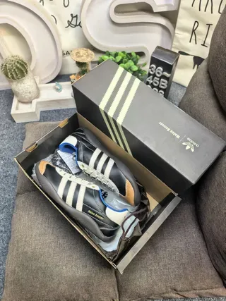 Adidas Black Beige Leather Upper Three-Stripe Side Panel Lifestyle Sneakers 3