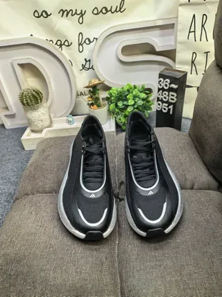 Adidas Chaussures Lifestyle Noir Gris avec Tige Tricotée et Semelle Intermédiaire Sculptée 10
