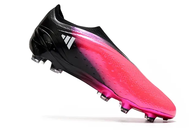 Adidas Black Pink Chaussures de football à talon bas avec upper ajusté à la chaussette en maille dégradée et surface ferme 2