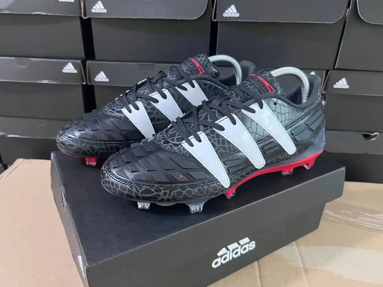 Adidas Black Red Textured Reptile-Print Upper Silver Three-Stripe Overlays Firm-Ground Soccer Shoes 11