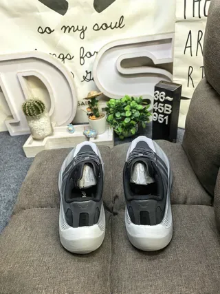 Adidas Chaussures Noires Blanches Semelle Sculptée En Couches Tige En Maille Et Synthétique Lifestyle Sneakers 8