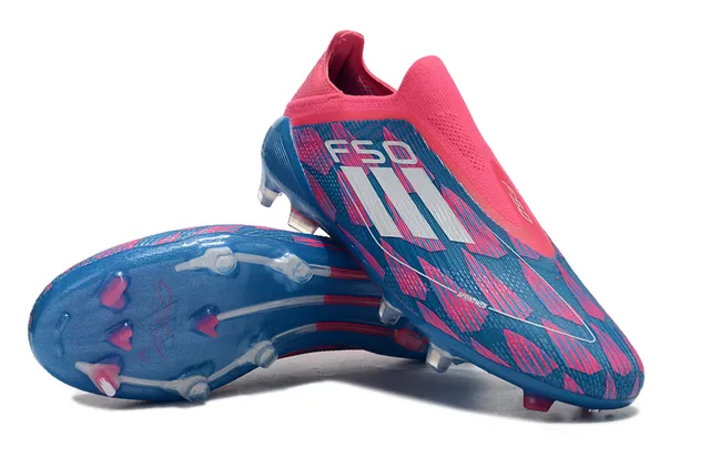 Adidas নীল গোলাপি লো-কাট সক-ফিট কলার জ্যামেট্রিক প্রিন্ট ফার্ম-গ্রাউন্ড সকার জুতো 4