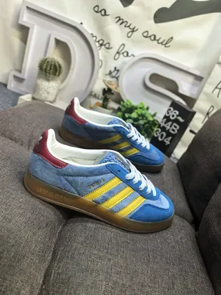 Adidas Blue Yellow Suede Upper Three-Stripe Side Panel Lifestyle Sneakers 9