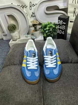 Adidas Blue Yellow Suede Upper Three-Stripe Side Panel Lifestyle Sneakers 10
