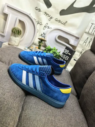 Adidas Blue Yellow Suede Upper Three-Stripe Side Panel Lifestyle Sneakers 7