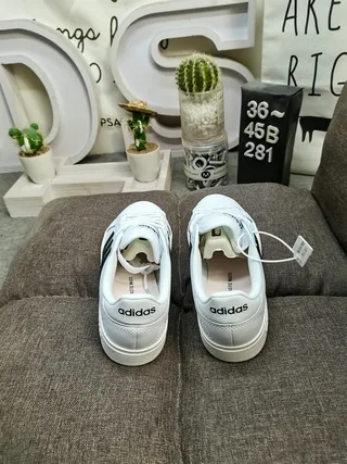 Adidas Campus White and Black Lifestyle Sneakers 8