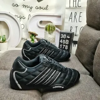 Adidas Copa काले चांदी क्विल्टेड अपर तीन पट्टियों वाला तरफ का पैनल स्नीकर