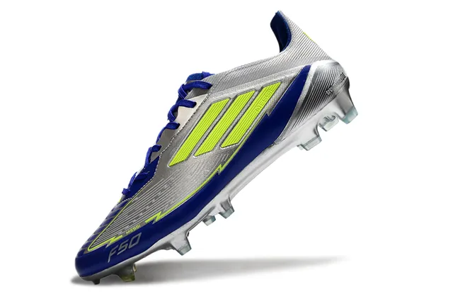 Adidas F50 Silver Blue Chaussures de football à tige synthétique basse finition métallique pour terrain ferme 3