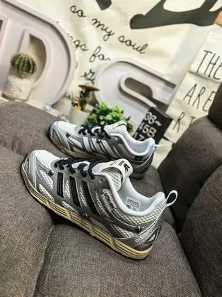 Adidas Gray Black Mesh-and-Synthetic Upper Three-Stripe Side Branding Lifestyle Sneakers 7