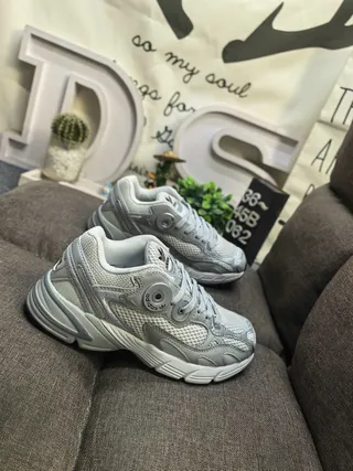 Adidas Gray White Midsole Mesh And Synthetic Overlay Construction Chunky Sneakers 9