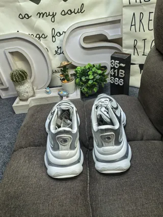 Adidas Gray White Sculpted Sole Mesh And Synthetic Overlay Construction Chunky Sneakers 8