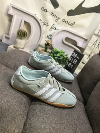 Adidas Green White Laceless Velcro Strap Lifestyle Sneakers 9