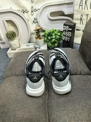 Adidas Laceless Zip-Front White and Black Lifestyle Sneakers 8