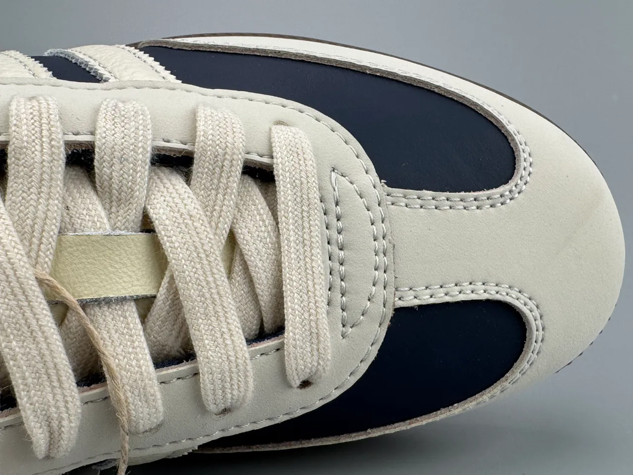 Adidas Navy Beige Low-Top Leather And Suede Upper Lifestyle Sneakers 4