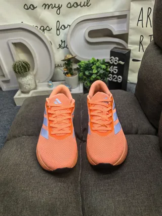 Adidas Chaussures de course avec upper en tricot orange argent, semelle intermédiaire sculptée avec arêtes 10