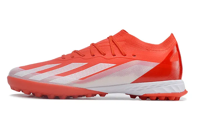 Adidas chaussures de football orange blanc coupe basse upper tricot lacets asymétriques herbe artificielle 7