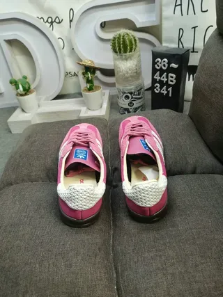 Adidas Pink White Suede Upper Knitted Heel Tab Lifestyle Sneakers 8