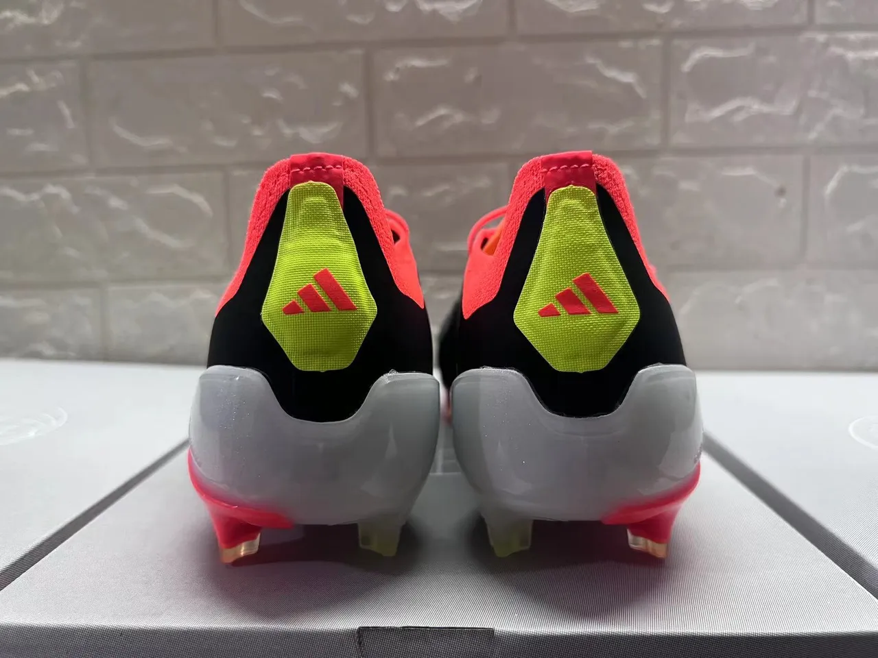 Adidas Predator Black Red Asymmetrical Lacing Textured Synthetic Upper Firm-Ground Soccer Shoes 7