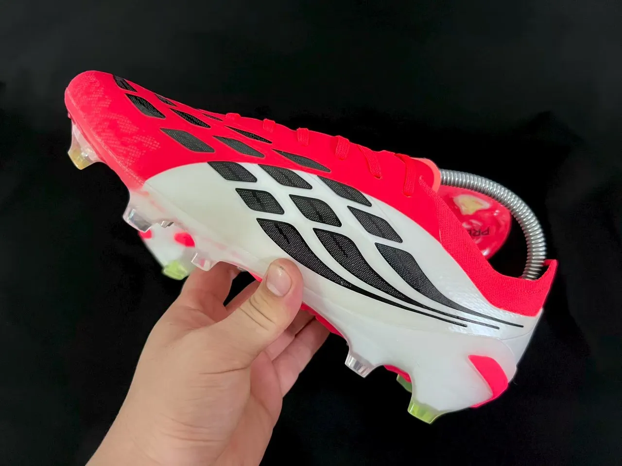 Adidas Predator Red White Low-Cut Synthetic Upper Textured Triple-Stripe Cage Firm-Ground Soccer Shoes 4