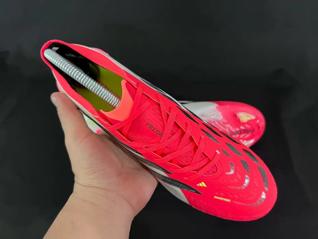 Adidas Predator Red White Low-Cut Synthetic Upper Textured Triple-Stripe Cage Firm-Ground Soccer Shoes 5