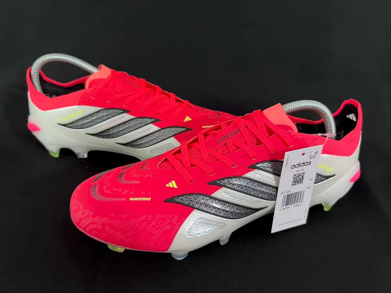 Adidas Predator Red White Low-Cut Synthetic Upper Textured Triple-Stripe Cage Firm-Ground Soccer Shoes 6