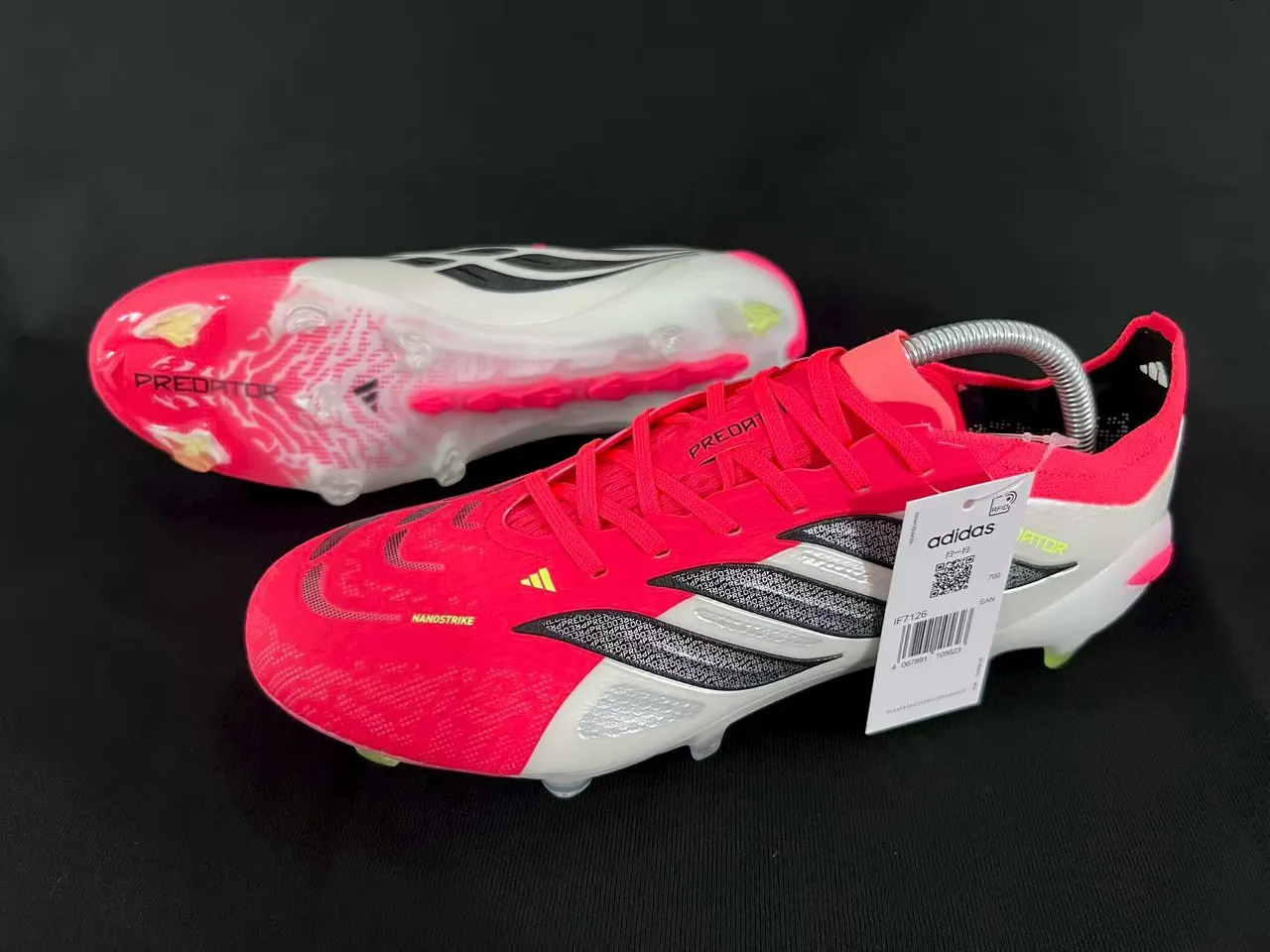 Adidas Predator Red White Low-Cut Synthetic Upper Textured Triple-Stripe Cage Firm-Ground Soccer Shoes 8