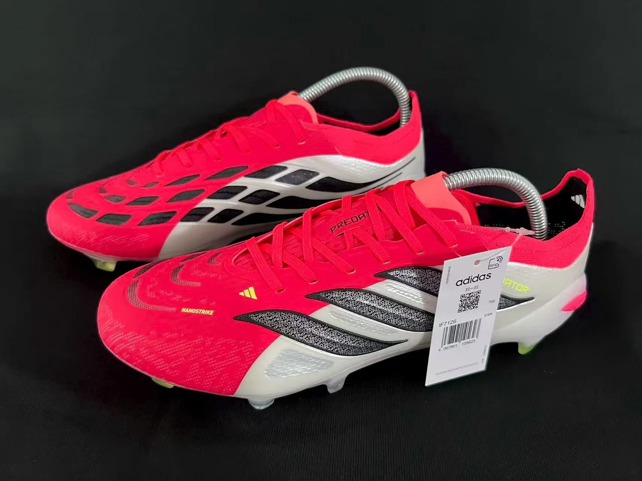 Adidas Predator Red White Low-Cut Synthetic Upper Textured Triple-Stripe Cage Firm-Ground Soccer Shoes 9