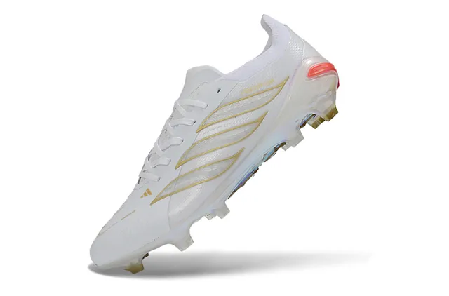 Adidas Predator White Gold Low-Cut Lace-Up Iridescent Soleplate Firm-Ground Soccer Shoes 3