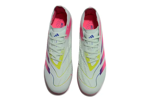 Adidas Predator White Pink Low-Cut Lace-Up Gradient Stripe Overlay Firm-Ground Soccer Shoes 2